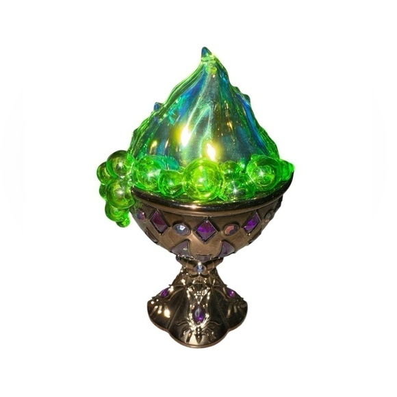 BATH & BODY WORKS Ghostly Goblet Projector Wallflowers Fragrance Plug-In - Picture 4 of 6